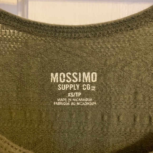 Mossimo tank top - Picture 6 of 7
